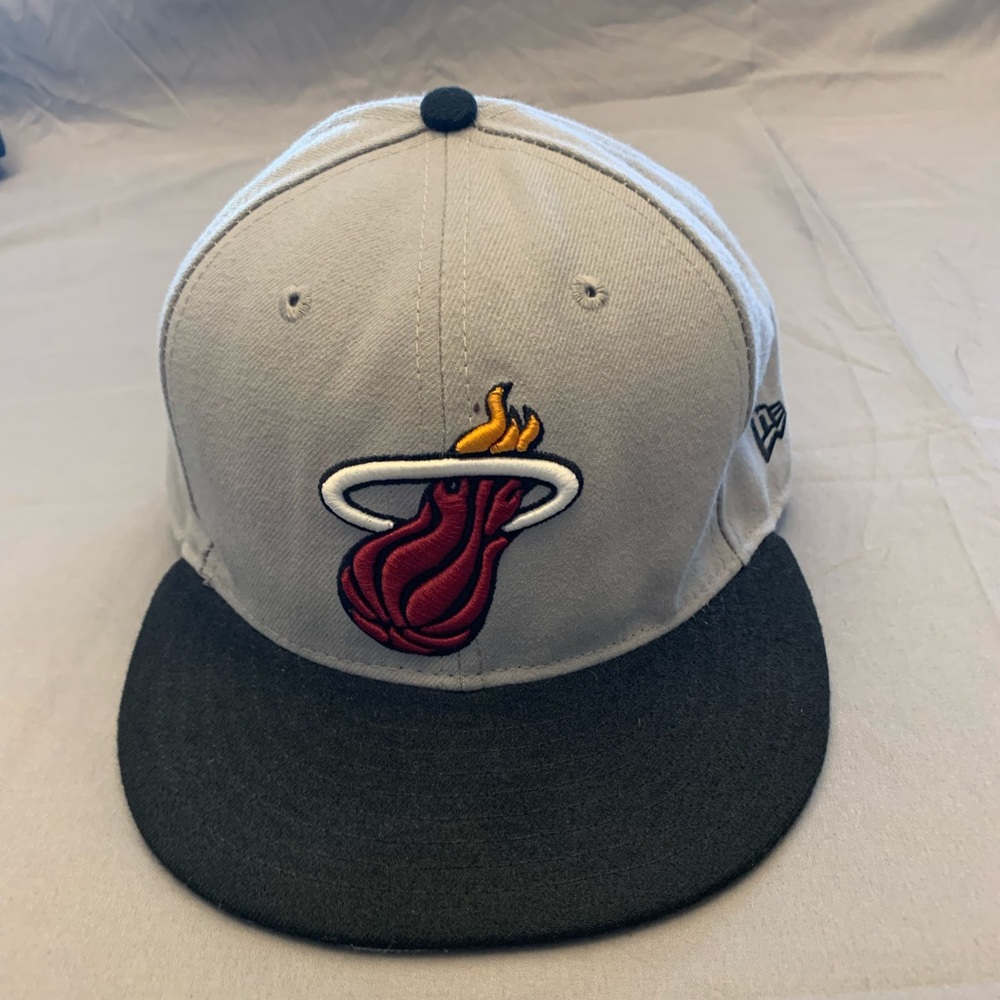 Men’s New Era Miami Heat 2 tone 59Fifty Fitted Hat